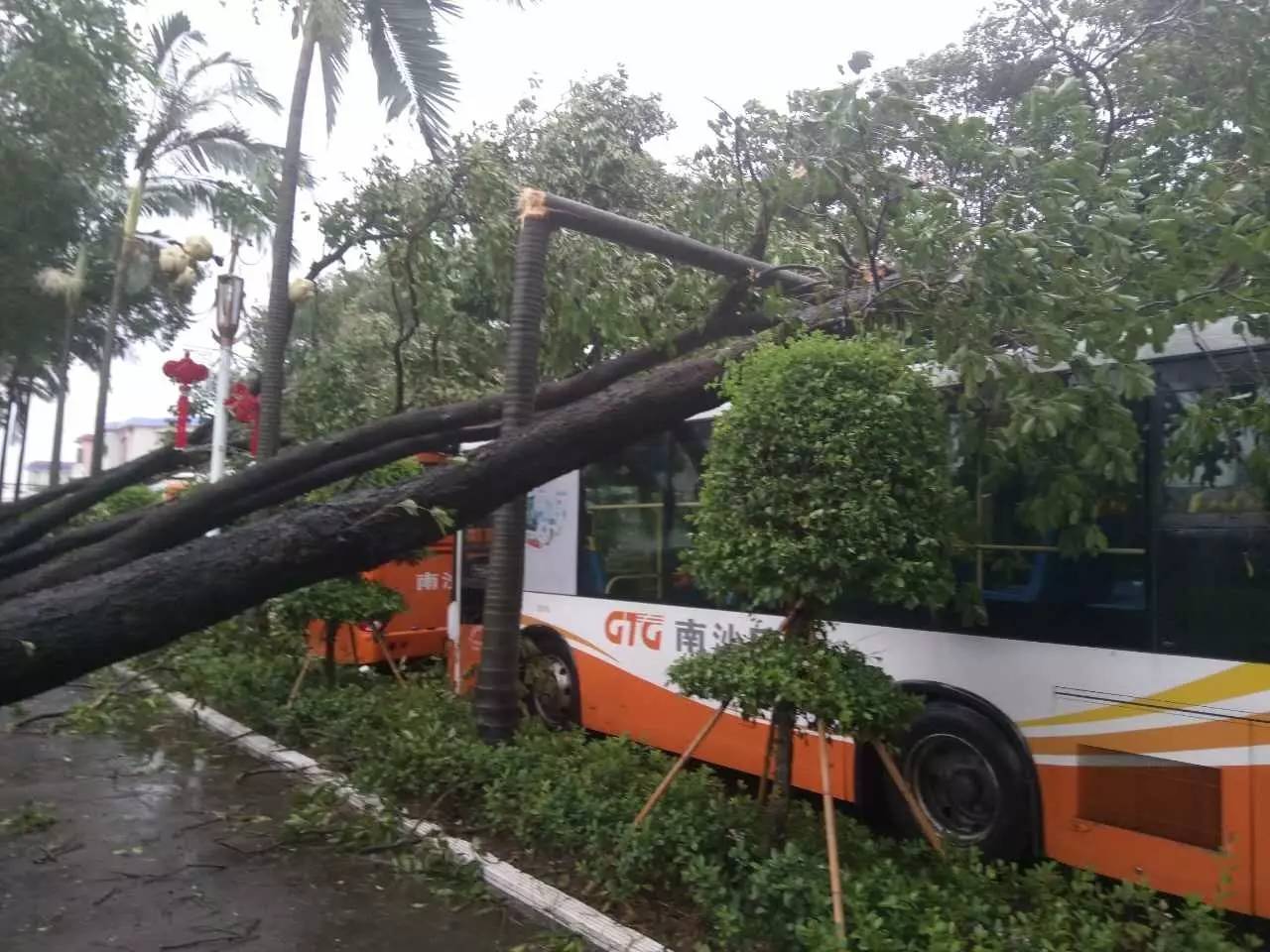 艺术品拍卖市场已回暖业内:捡漏还需慎重【pg国际008国际官网】(图2) 008pg国际官网版